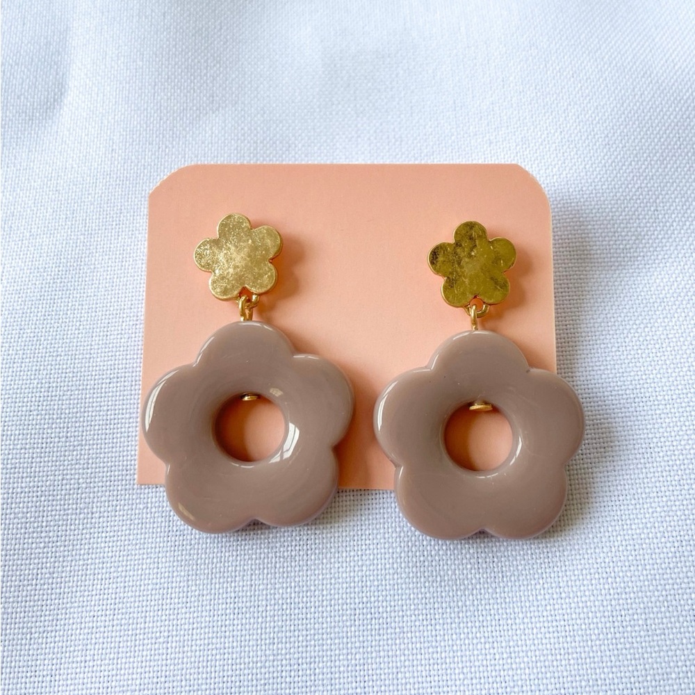 Gold and Tan Flower Earrings